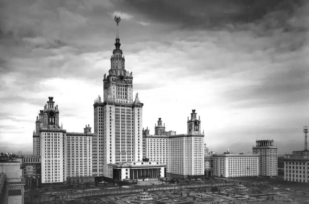 莫斯科国立大学介绍|苏联时期最高学府：莫斯科国立大学是如何建造的？