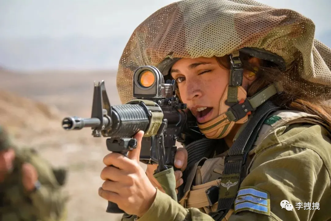 以色列女兵图片 | 随处可见扛枪的性感姑娘