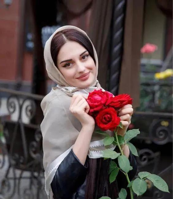 伊朗美女图片|神秘而迷人的中东女郎